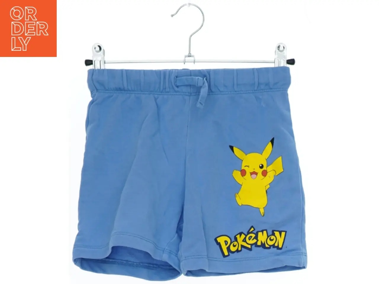 Billede 1 - Pokémon shorts med Pikachu motiv fra H&M (str. 110)