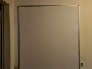 Magnet/skrive tavle sælges for 500 kr