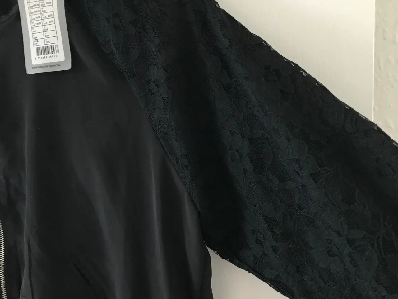 Billede 1 - Ny SOAKED jakke / trøje str L 