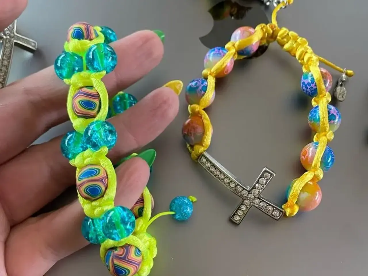 Billede 6 - Nye knyttede armbånd