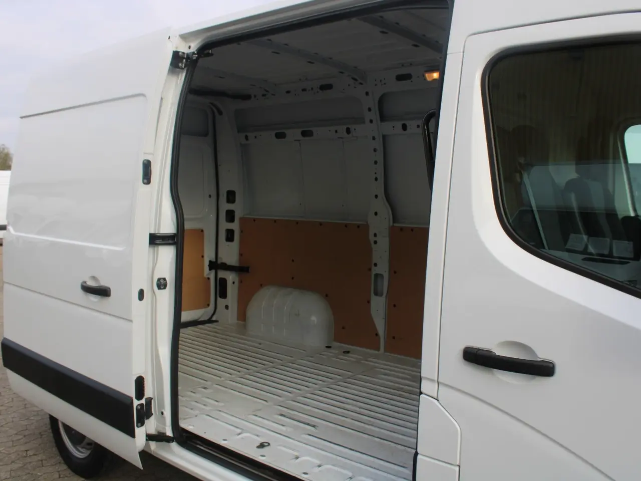 Billede 14 - Renault Master IV T33 2,3 dCi 150 L2H2 Kassevogn