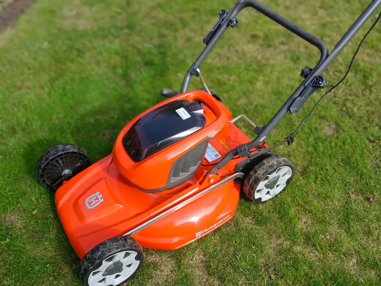 Billede 1 - Husqvarna plæneklipper med batteri