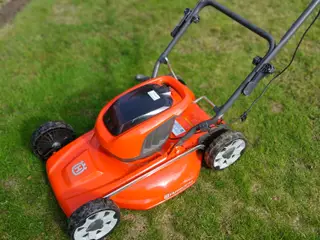 Husqvarna plæneklipper med batteri