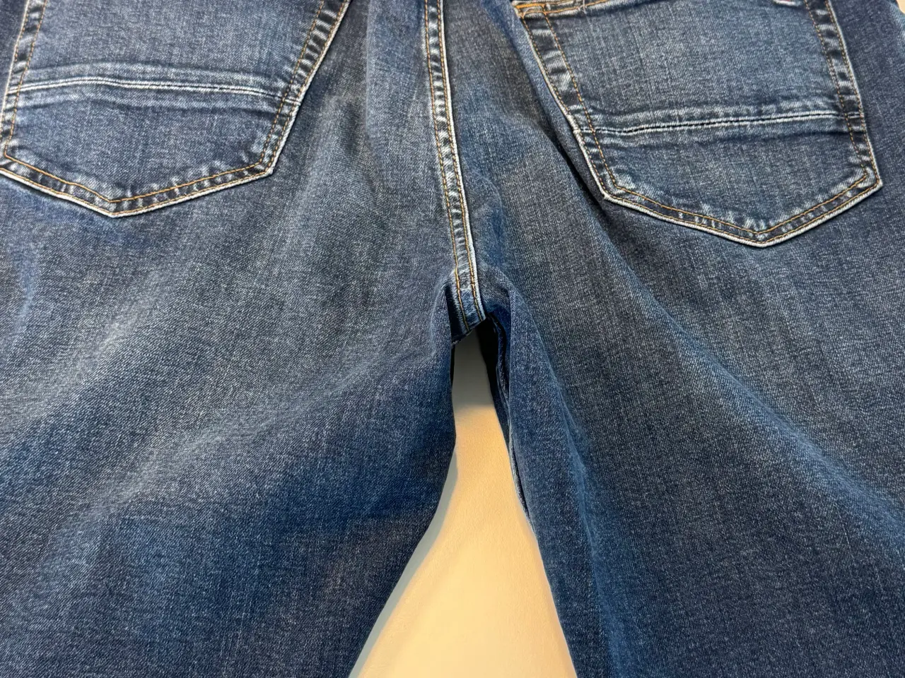Billede 2 - Tommy Hilfiger cowboybukser