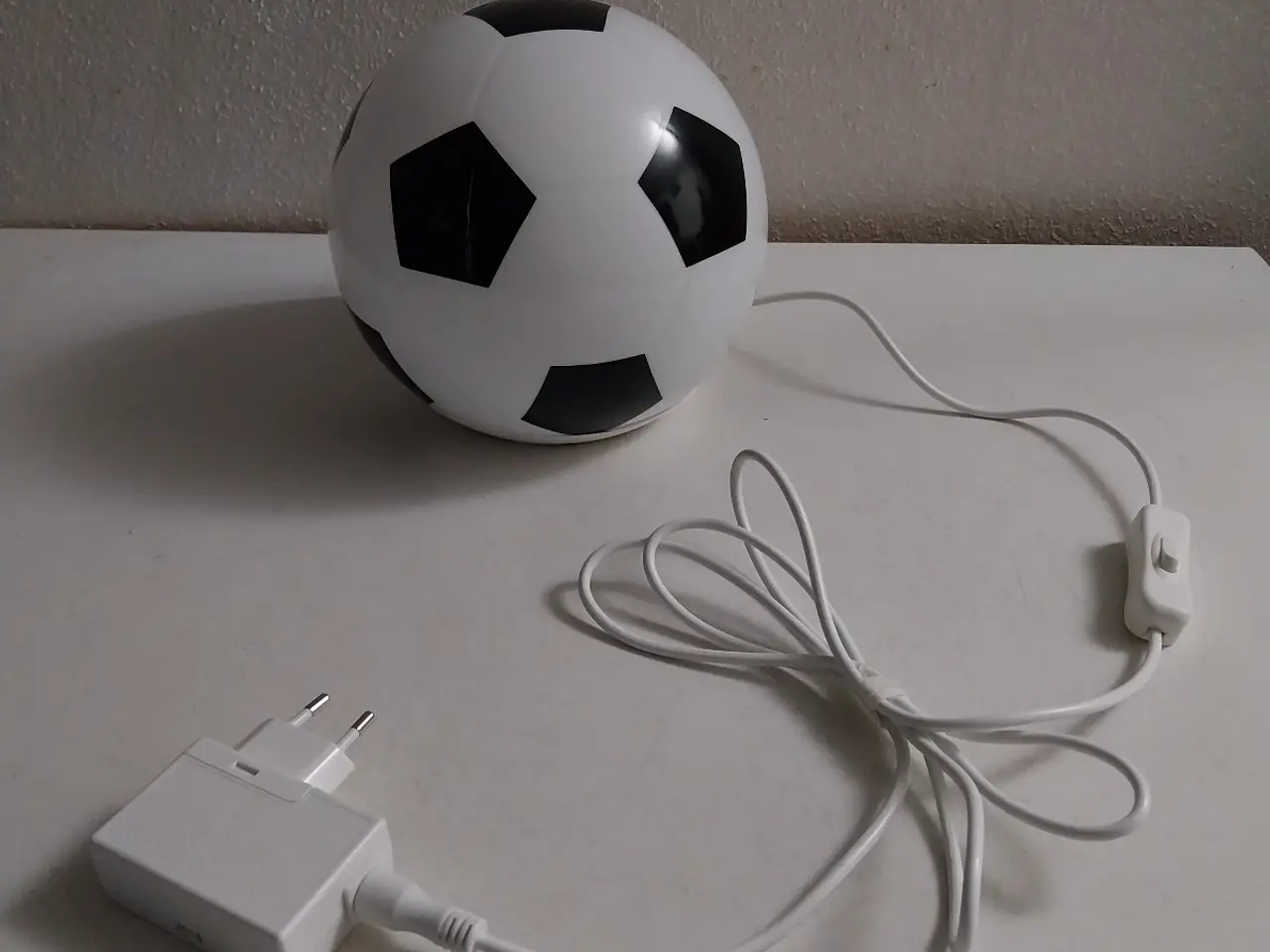 Billede 4 - Ikea fodboldlampe