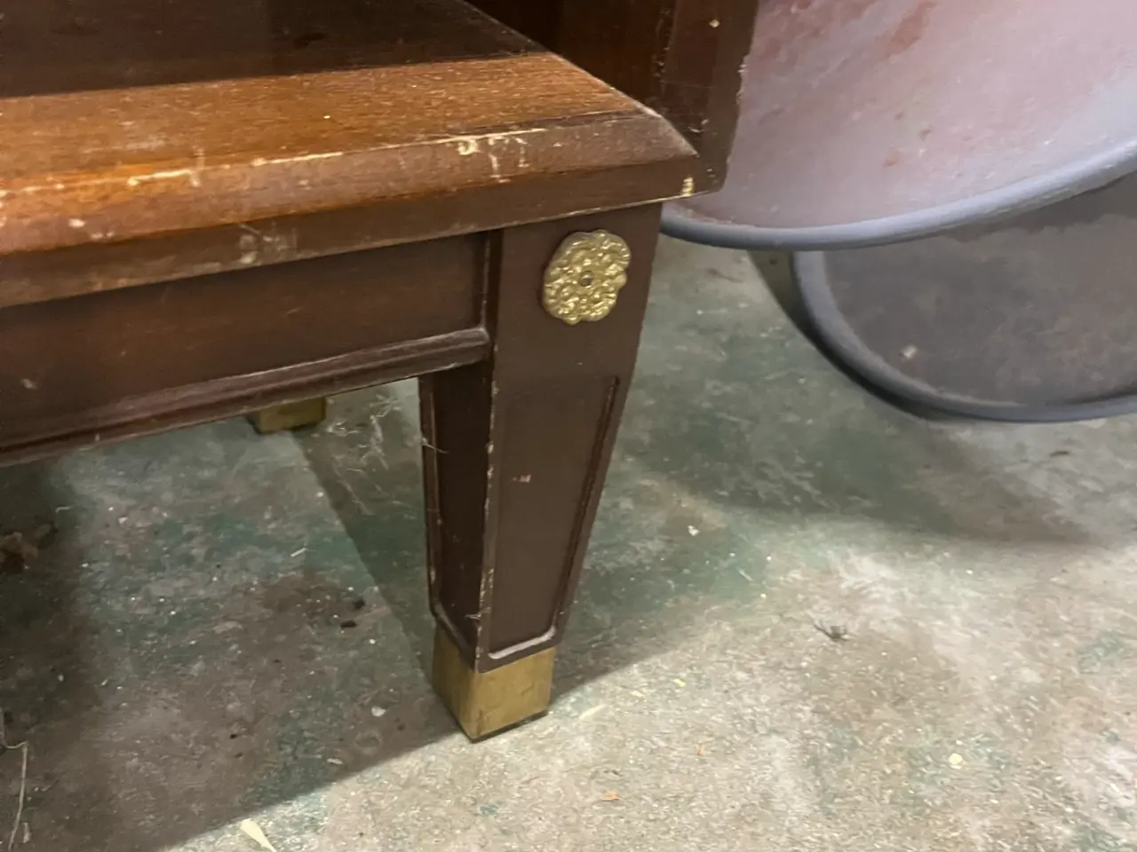 Billede 3 - Mahogni reol med smukke messing detaljer
