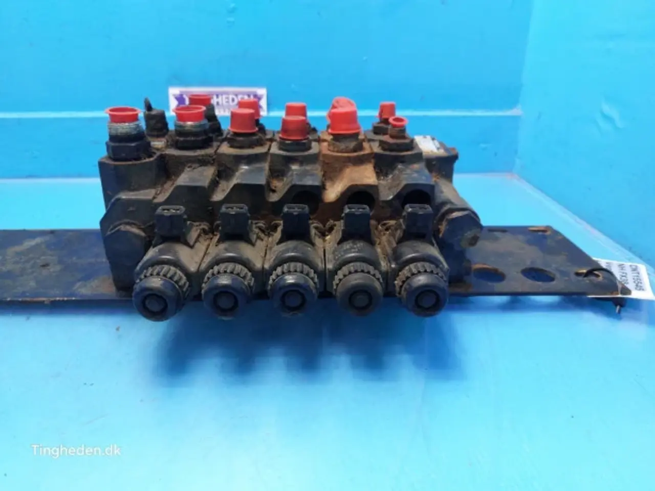 Billede 8 - New Holland FX38 Ventilblock 84043951