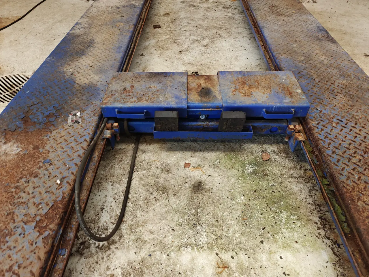 Billede 3 - Autolift 4 søjlet Jema som ny