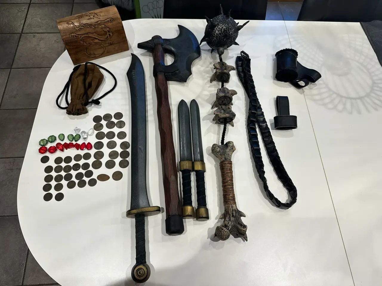Billede 1 - rollespilsudstyr sælges – 650 kr.