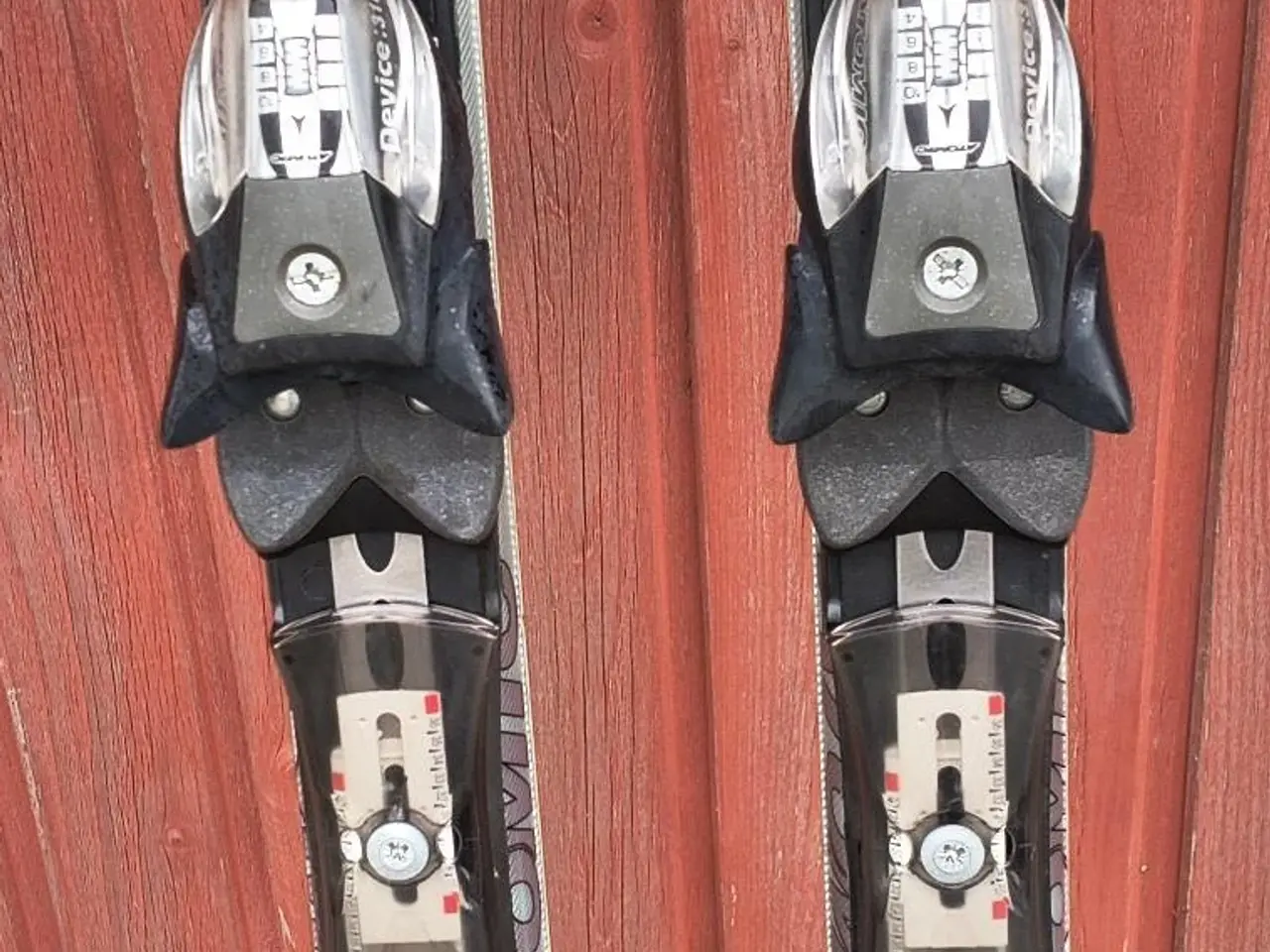 Billede 2 - ATOMIC C9 CARBON CARVING SKI, 160 CM