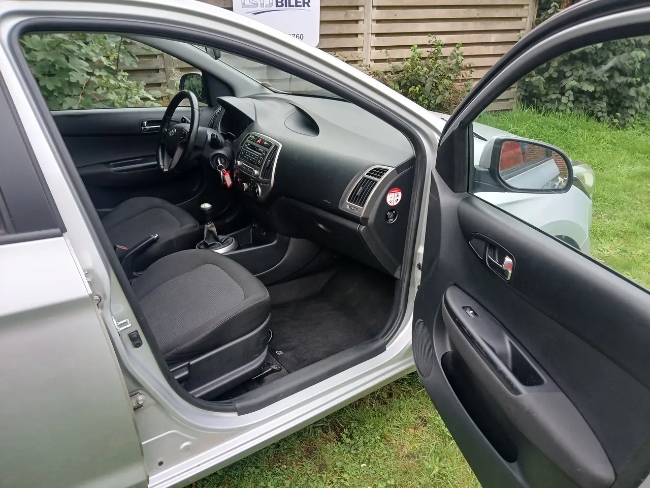 Billede 10 - Ganske pæn og fornuftig Hyundai i20 søger nu ejer.