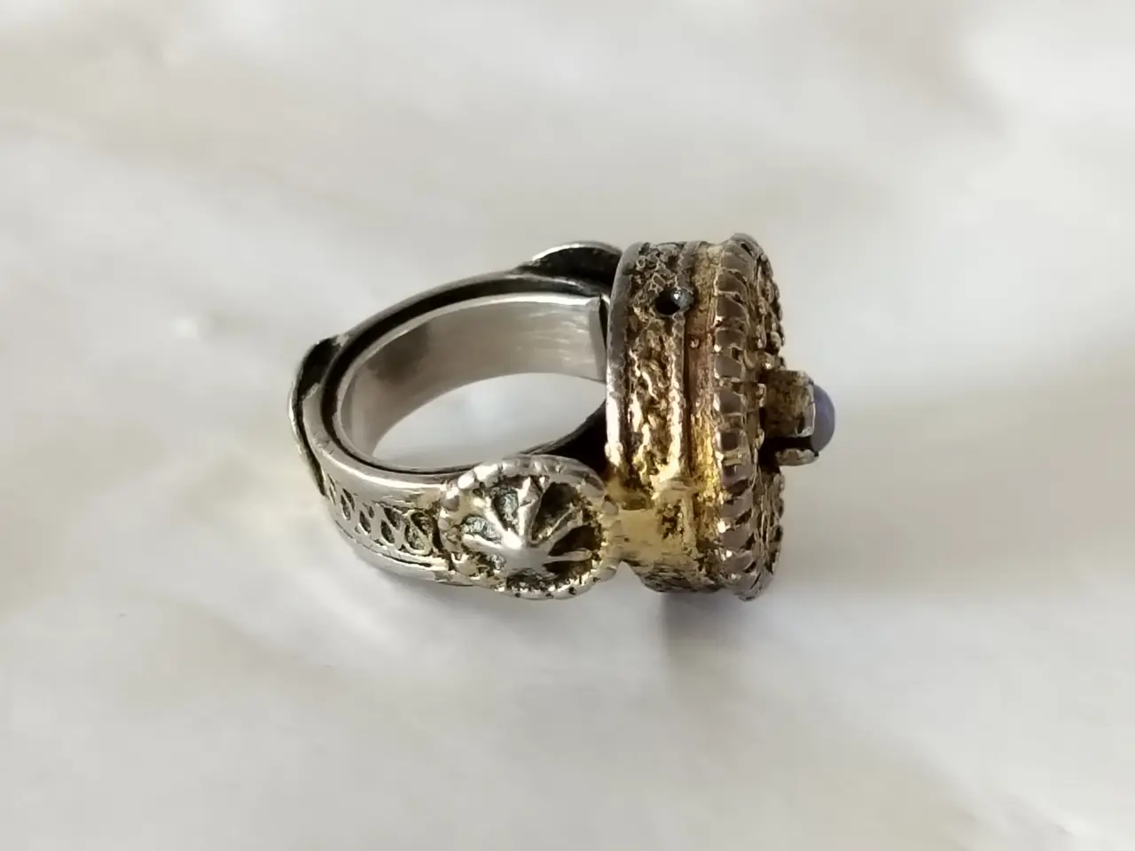 Billede 3 - Vintage ring i Renæssancestil - Str: 55