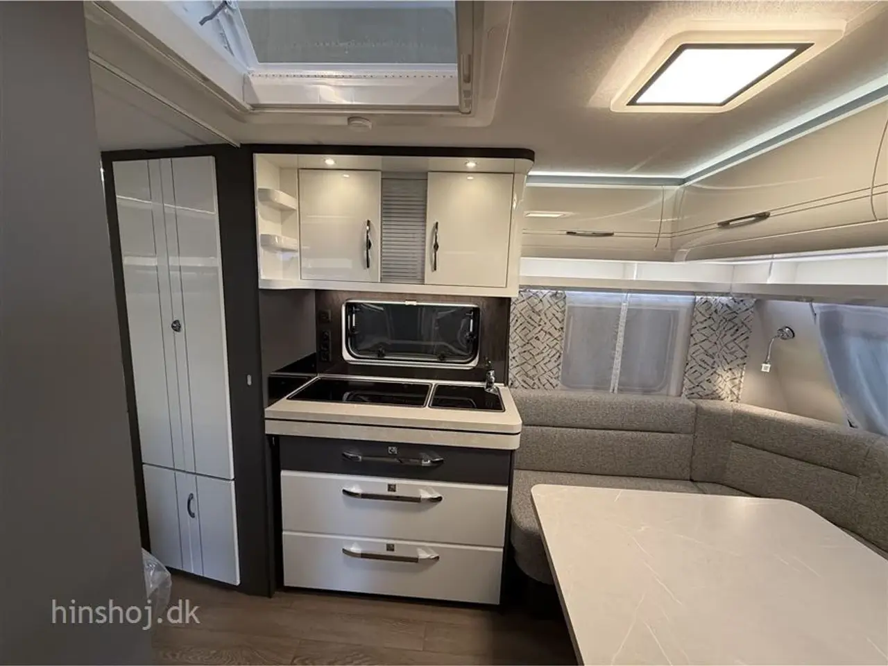 Billede 15 - 2025 - Hobby Excellent 540 WFU Dejlig vogn med rundsidegruppe og franskseng fra Hinshøj Caravan A/S