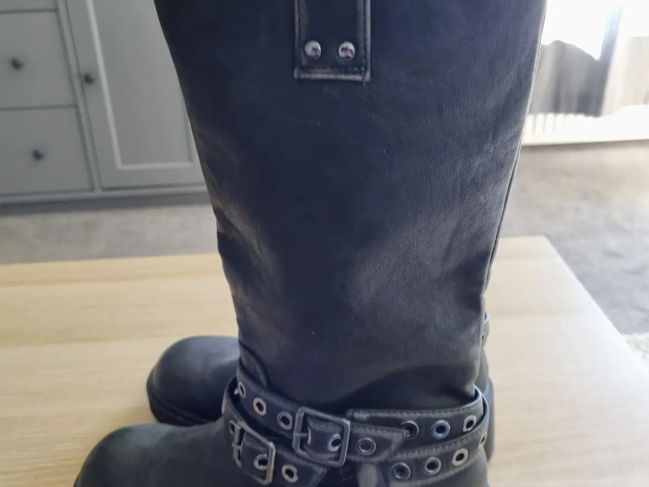 Billede 3 - Bershka helårs biker støvler, sort stonewash look