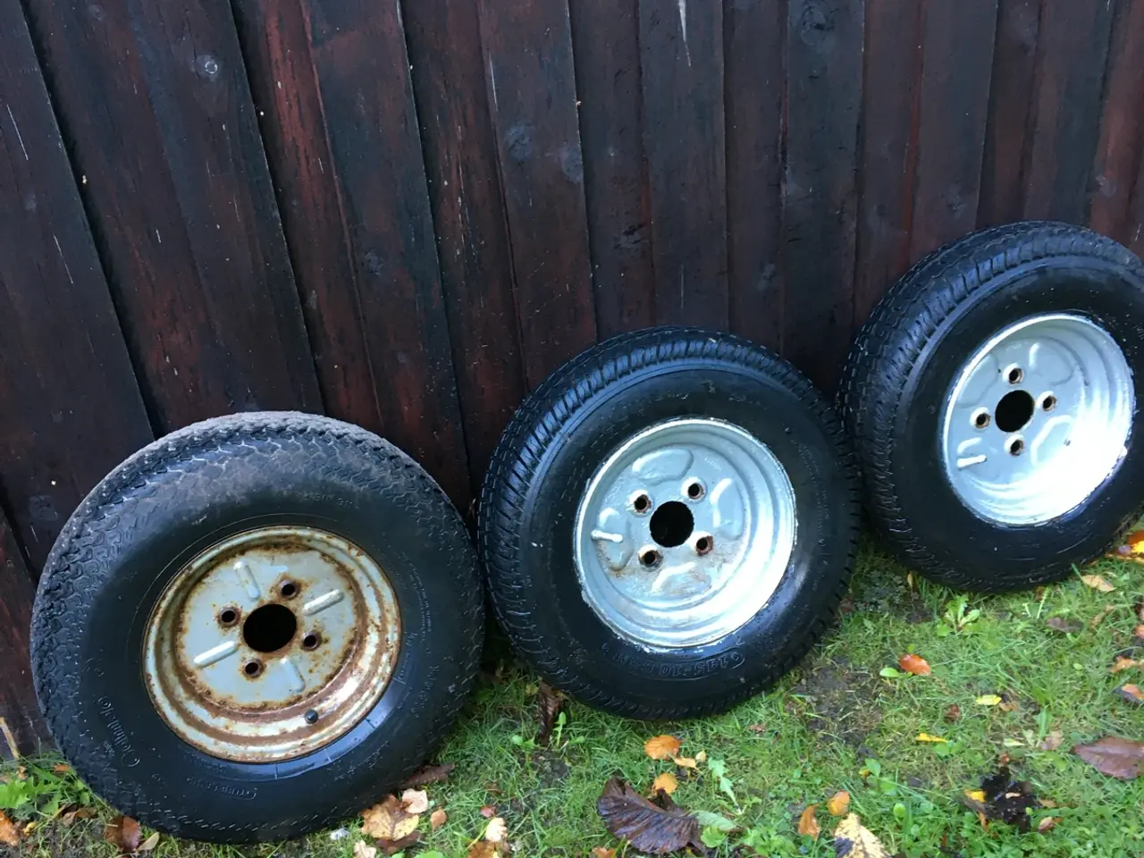 Billede 2 - Dæk med fælge sælges