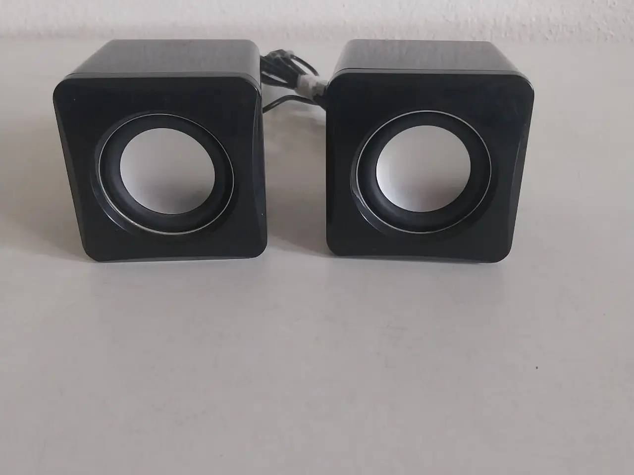 Billede 1 - Lumatron mini højtalere. 2 stk 