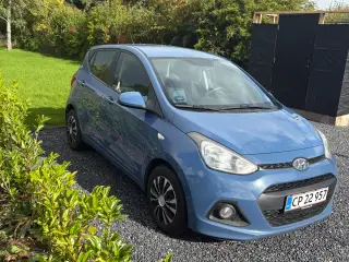 Hyundai i10 1.0 • 2015 • NYE helårsdæk • NYE brems