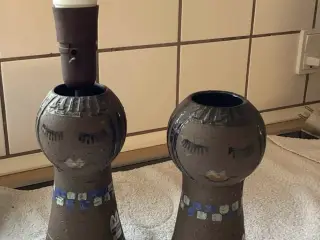 1 bordlampe og en vase fra Kloster Keramik