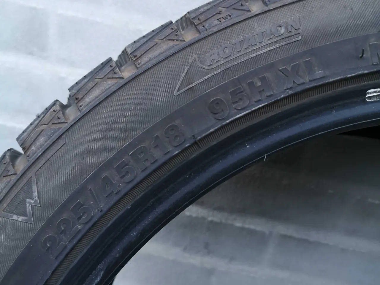 Billede 5 - Pigdæk 225/45R18 95H XL Vinter marxx S1 WR60