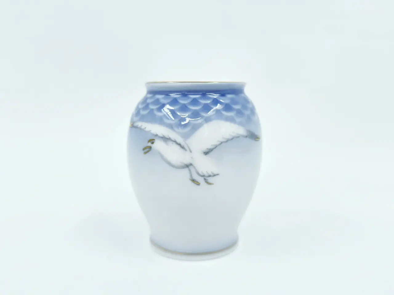 Billede 1 - Mågestel Vase nr. 208 Med Guldkant 2 sortering