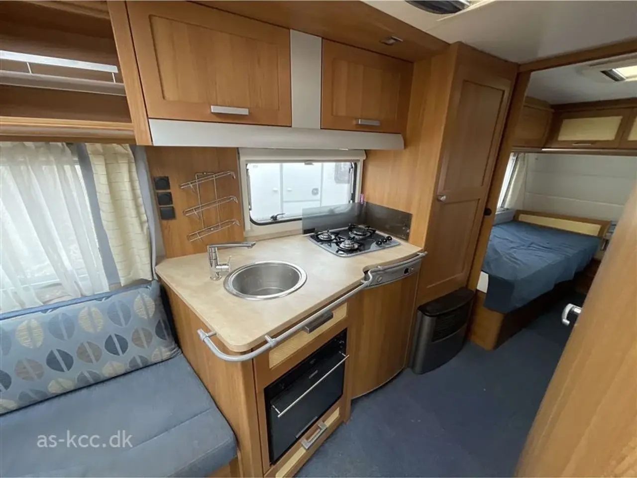 Billede 4 - 2010 - Knaus Azur 580 EU Knaus Azur årg 2010 4 sovepladser 5 siddepladser, Isabella Commodore 2010.