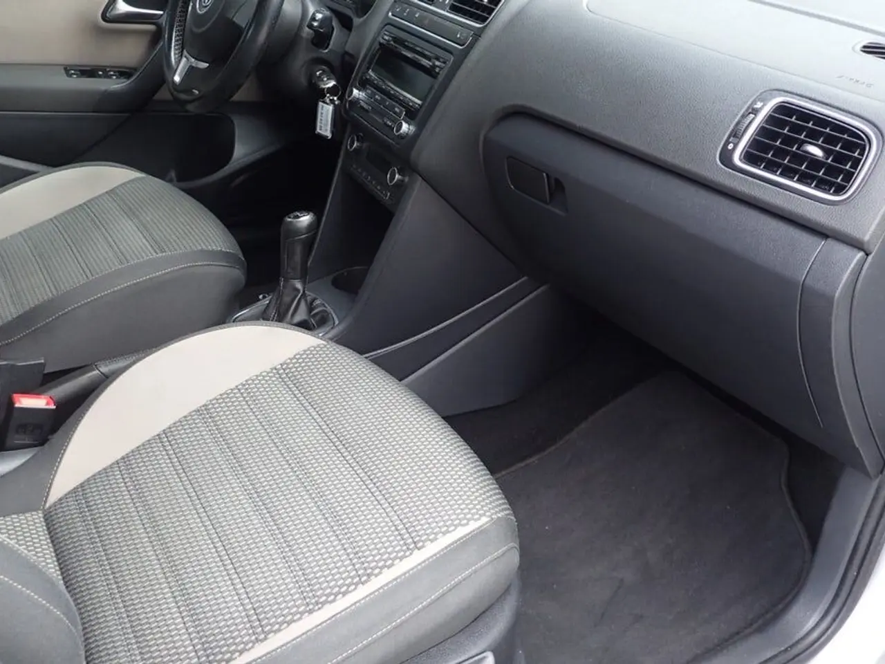 Billede 1 - VW Polo 1,4 85HK 5d