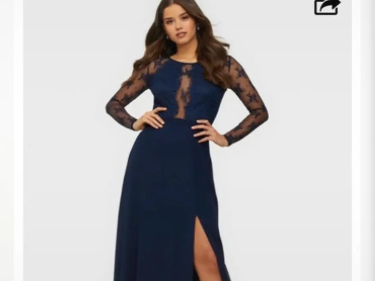 Billede 1 - 3 kjoler kan passes af M-L