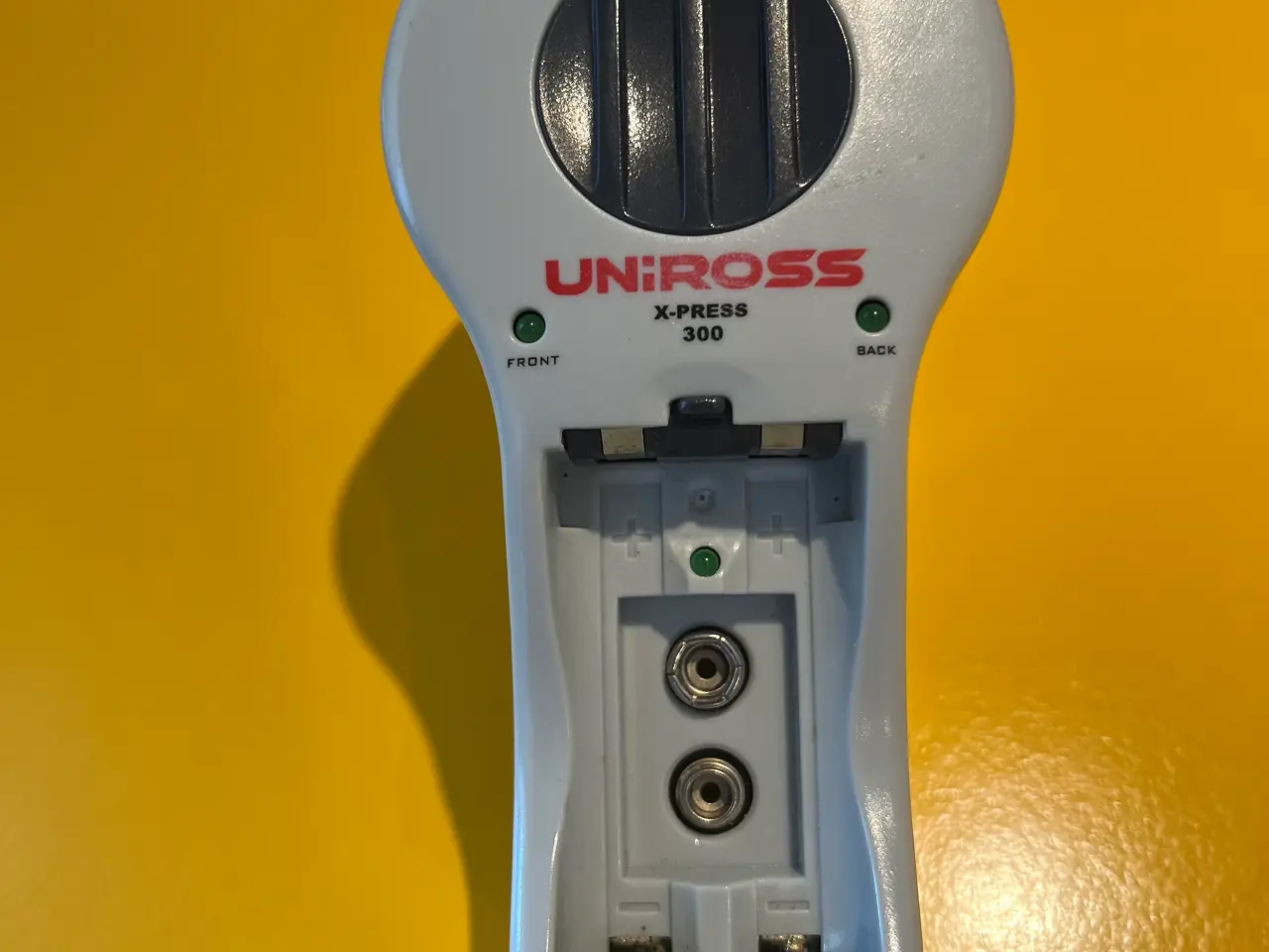 Billede 1 - AA batterioplader