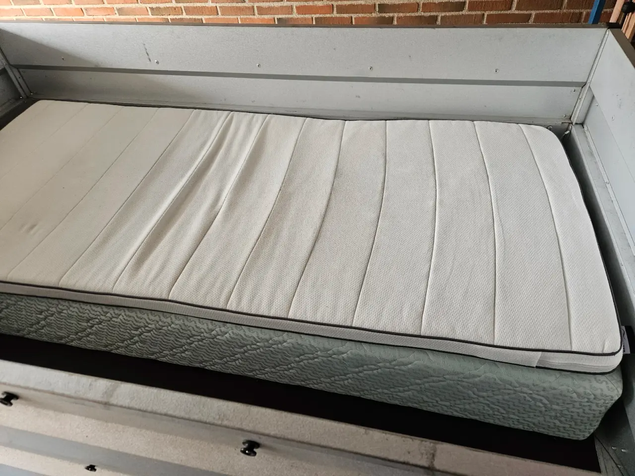 Billede 4 - Box madras 2 stk med ben og topmadrasser