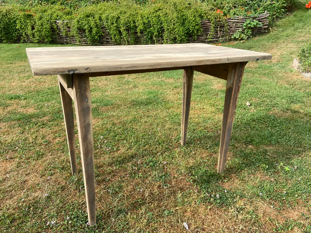 Billede 1 - Et ny slebet bord