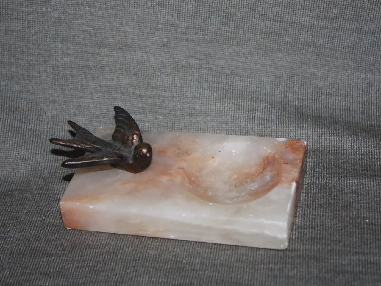 Billede 4 - Stenfigur med stenskål 12 cm x 7 cm