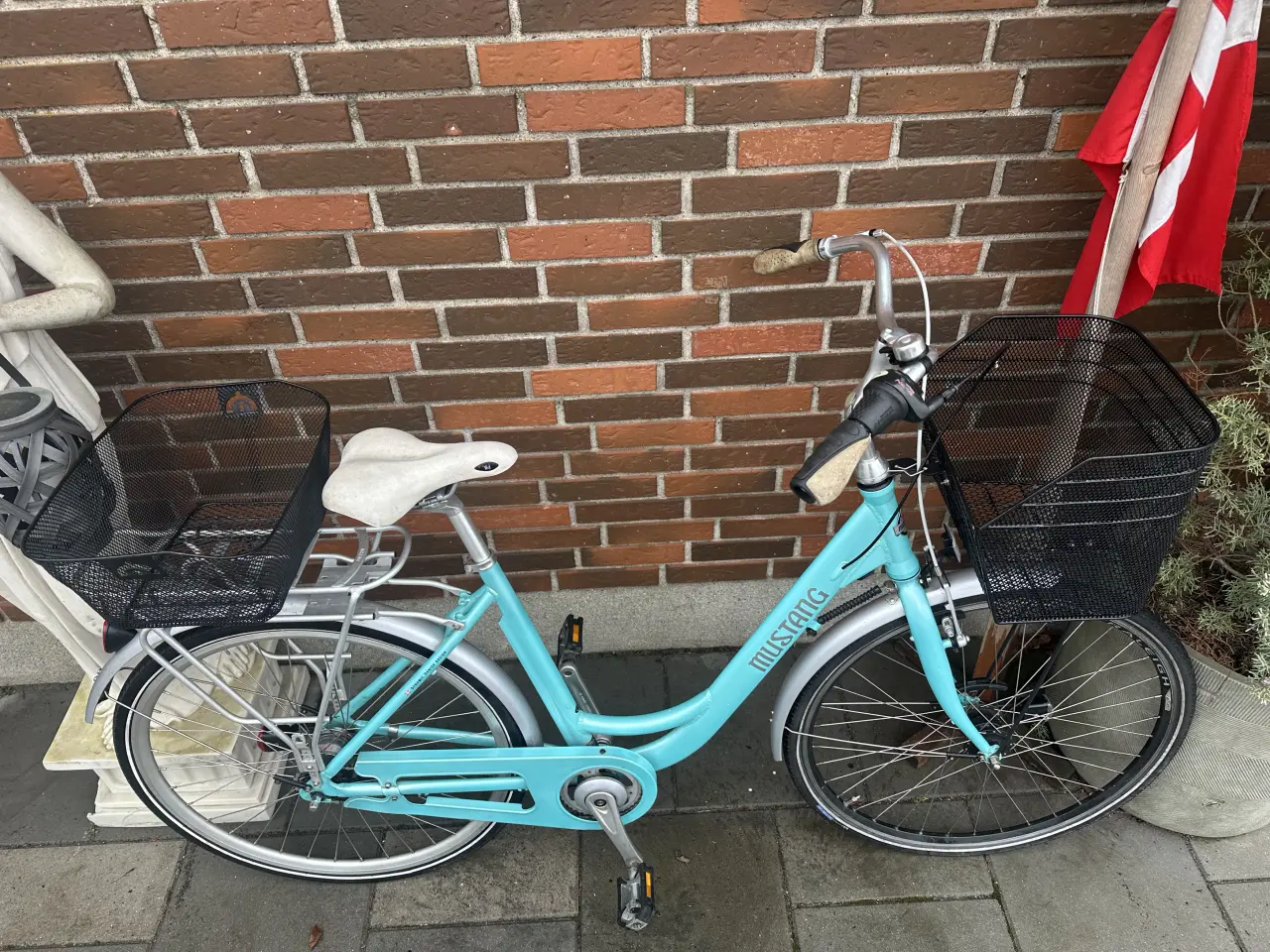 Billede 2 - Købt til 3999 kr 🤑 lækker model