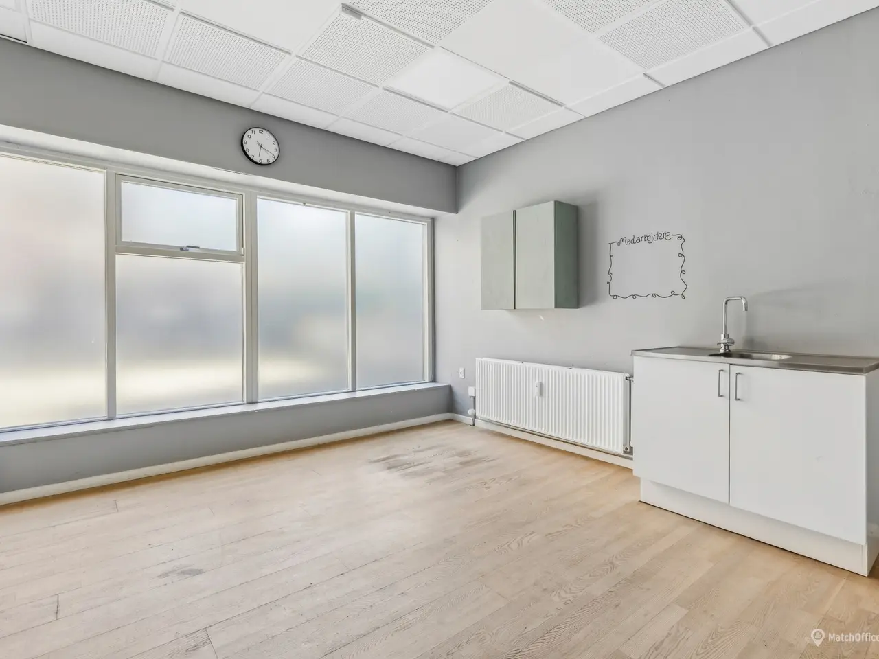 Billede 7 - Moderniseret og flot lejemål med store facadevinduer