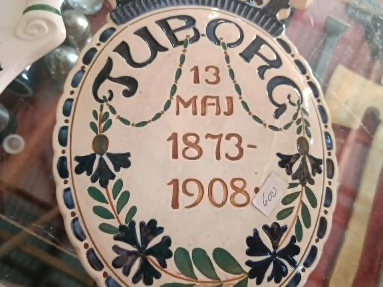 Billede 2 - Aluminia Tuborg jubilæumsplakette fra 1908 og 1904