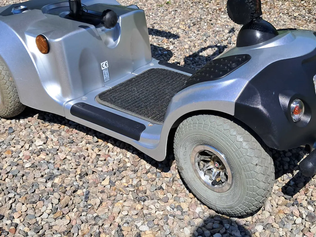 Billede 2 - 4-hjulet elscooter med nye batterier