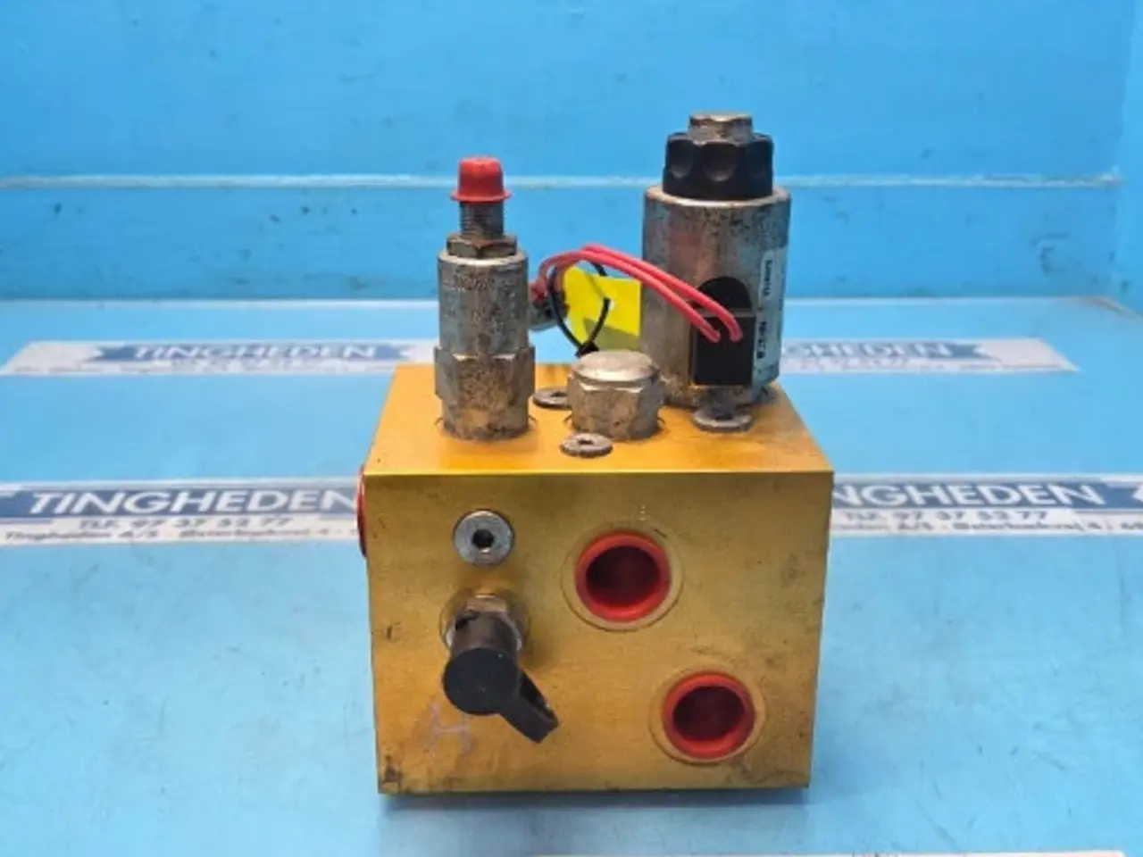 Billede 2 - Case 9120 Hydraulikventil 87107189