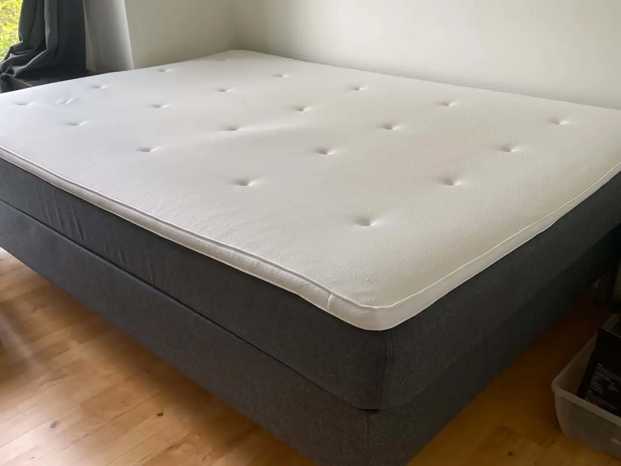 Billede 1 - Kontinental seng 140 cm sælges