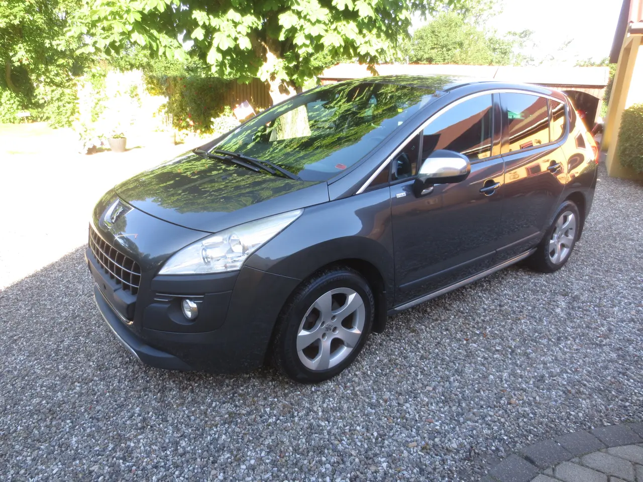 Billede 1 - Pæn Peu 3008 E-HDi Aut År 2013. 