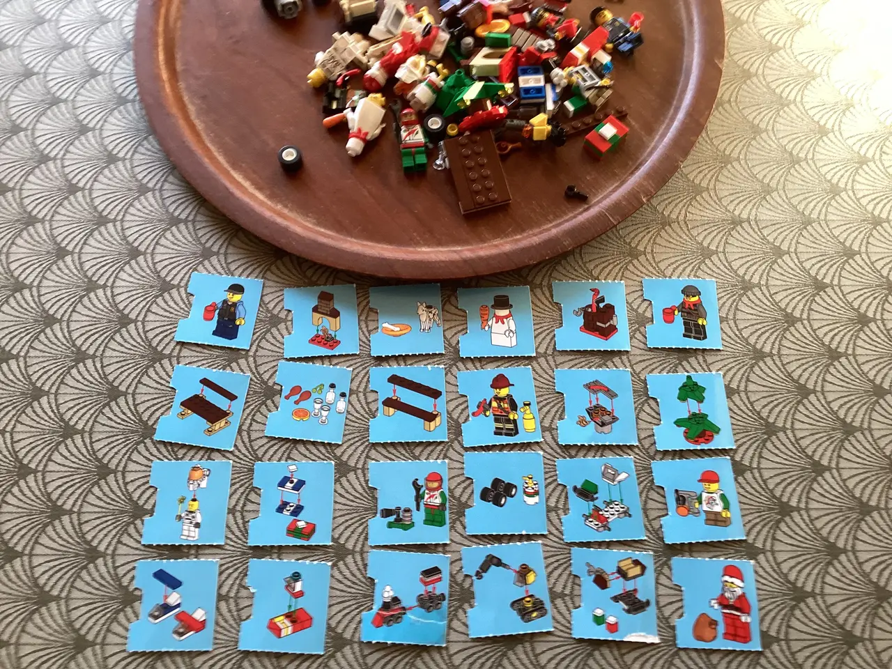 Billede 7 - Julekalender 24x4 ting lego friends
