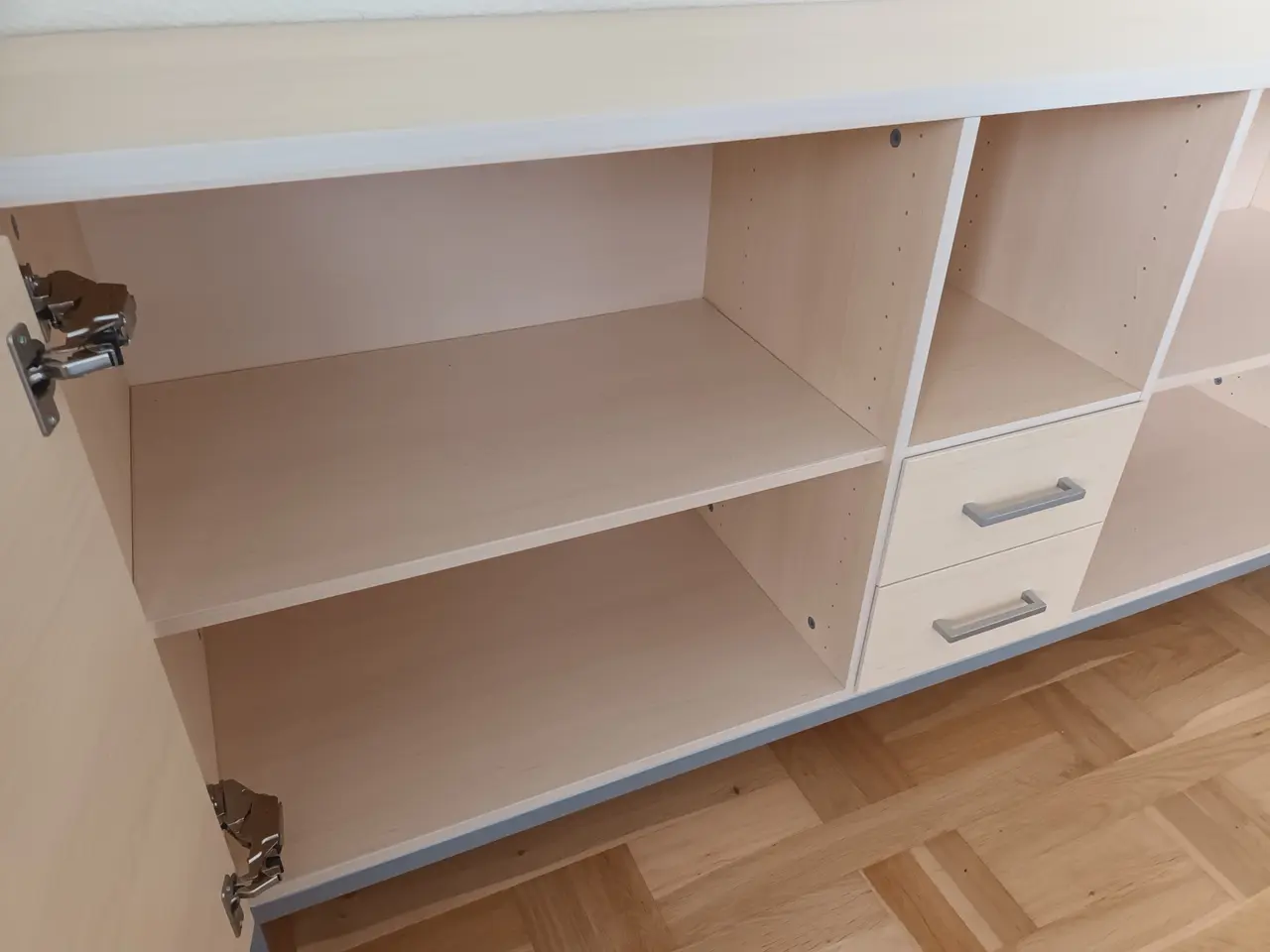 Billede 5 - Flot lys skænk fra BoConcept + 2 vitrineskabe