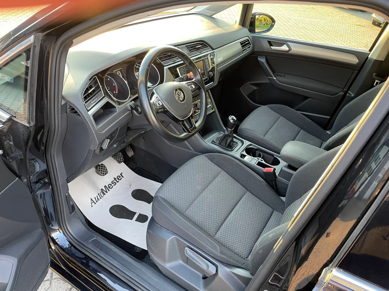 Billede 3 - Velholdt 7 Personers VW Touran