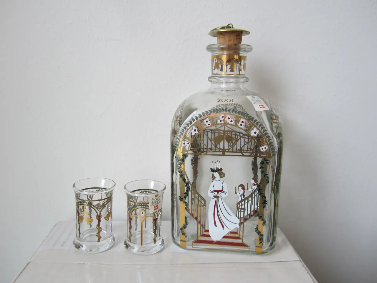 Billede 3 - Holmegaard juleflaske 2001 + 2 glas