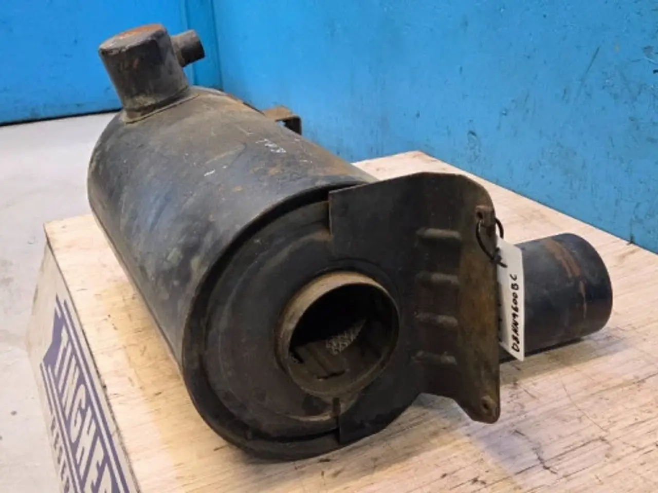 Billede 6 - Ford TW30 Luftfilterhus D8NN9600BC