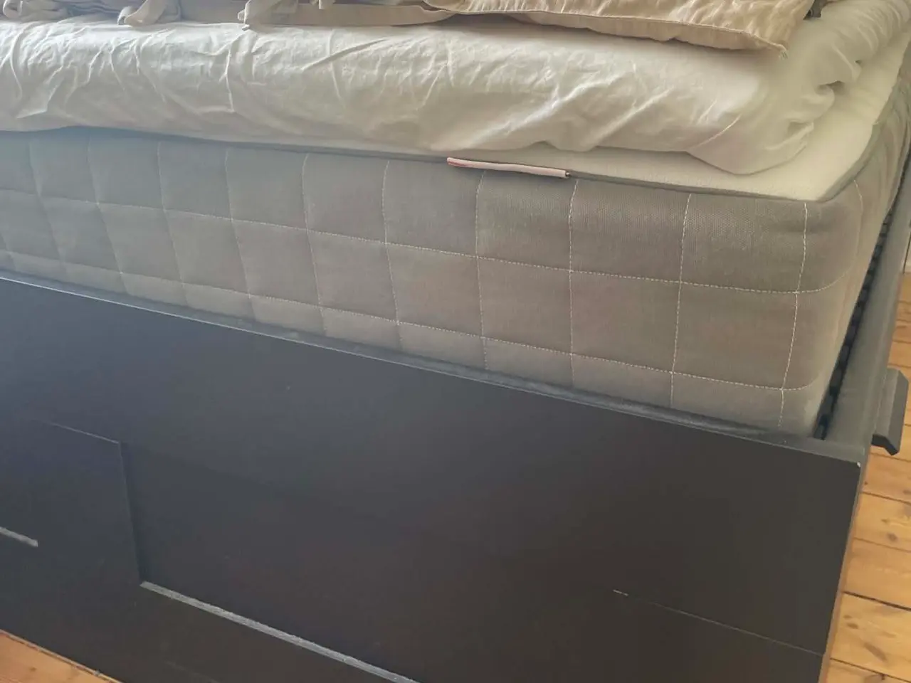Billede 6 - Seng med 4 skuffer 140x200 cm