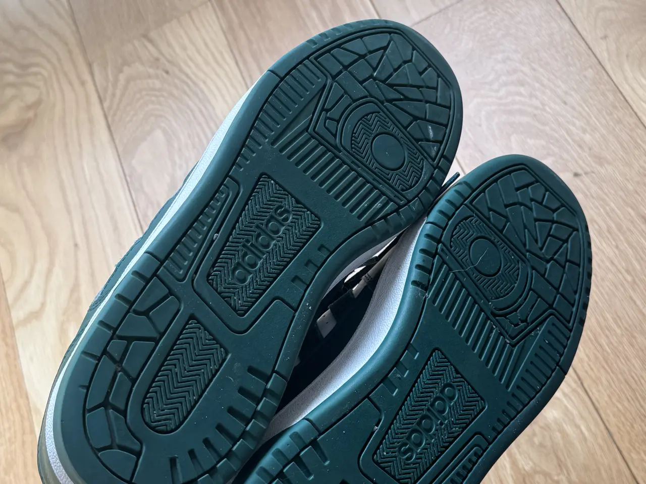 Billede 5 - Adidas Shoe. Outstanding condition. Size 10 / 44 G