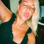 Sara M.
