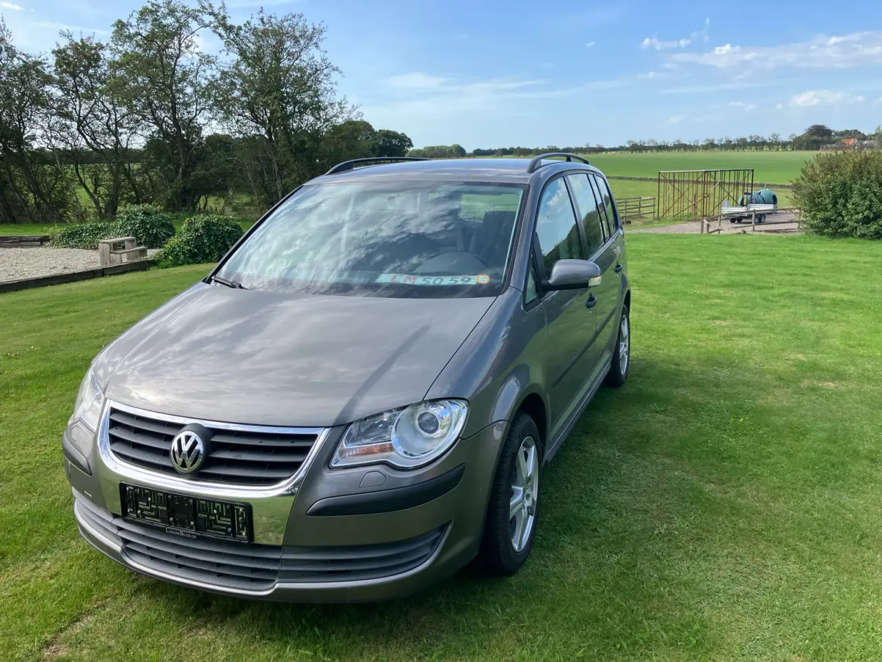 Billede 1 - Vw touran 7 personers nysynet 