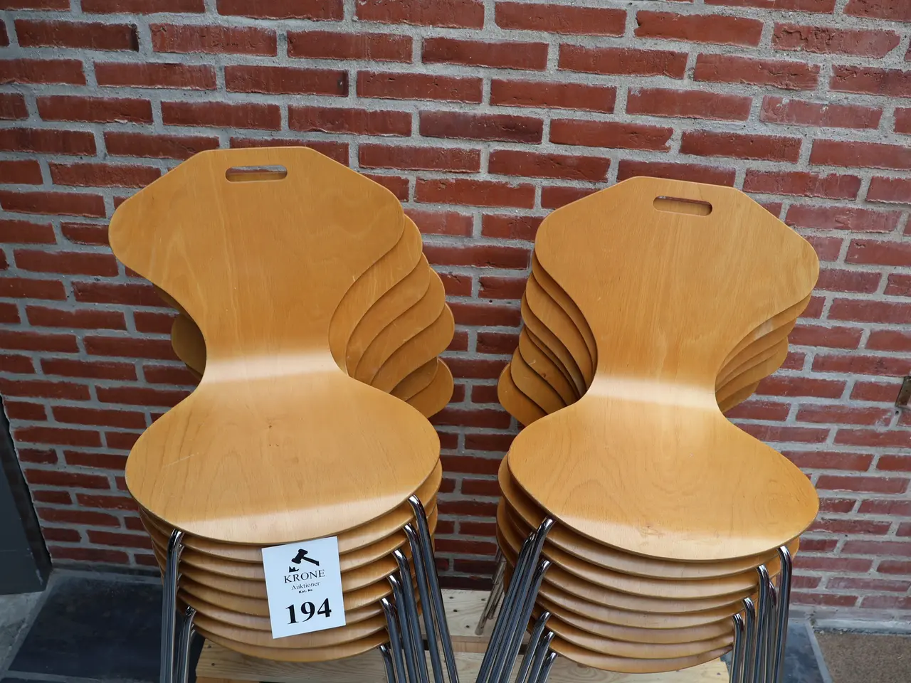 Billede 3 - 16 Stk Stabelstole i formpresset træ
