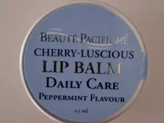 Ny Beauté Pacifique Cherry-Luscious Lip Balm 15 ml