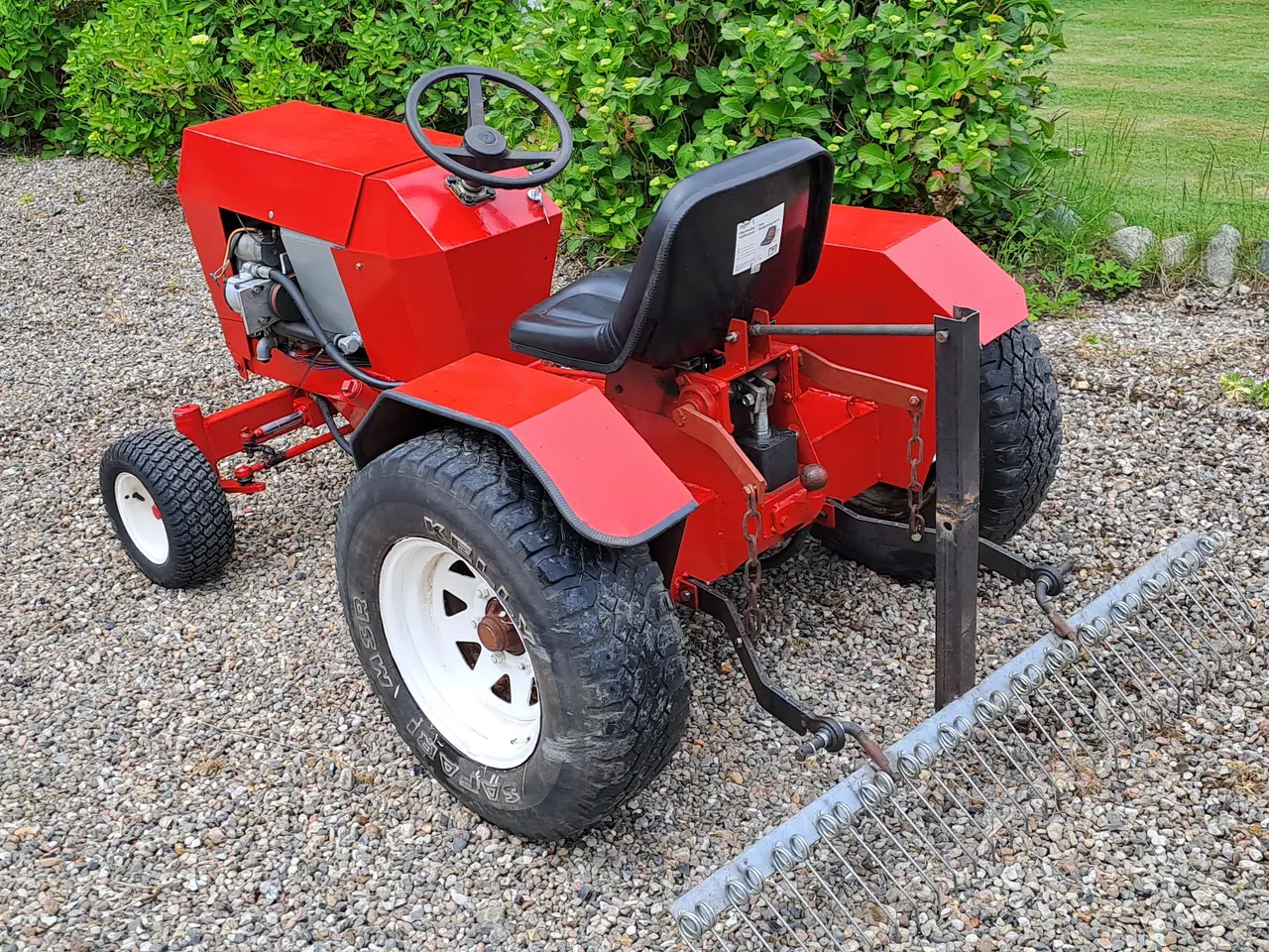 Billede 2 - Mini traktor 14hk hydrostat med lift og rive